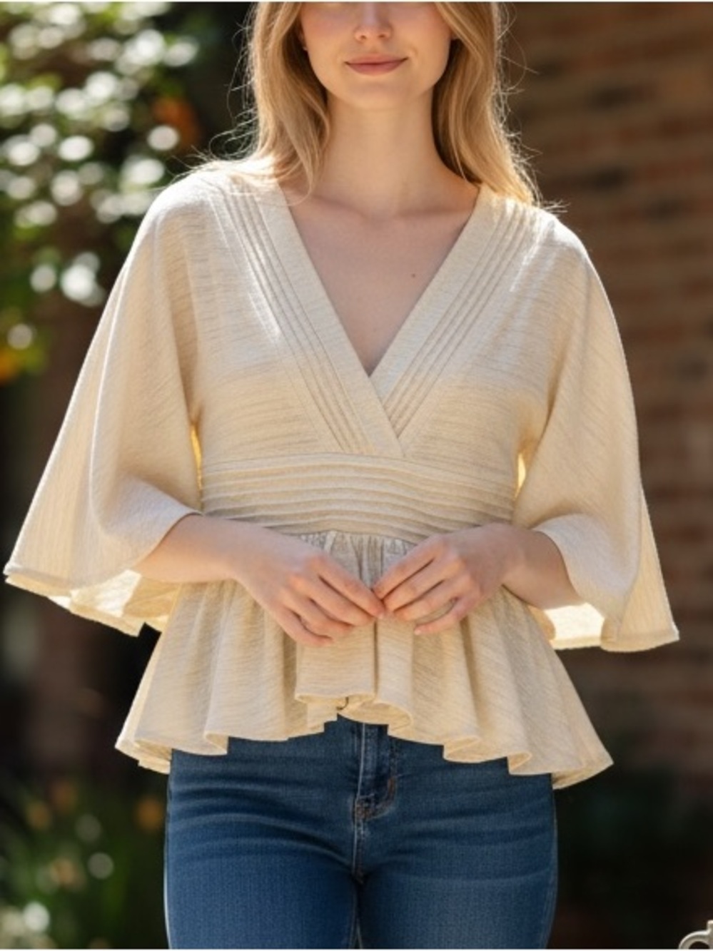 Lucky Brand Cream Peplum V-Neck flutter Sleeve Top XS